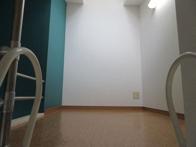 その他　壁紙は全面白です。
