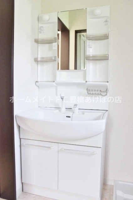 洗面設備　同型別部屋写真