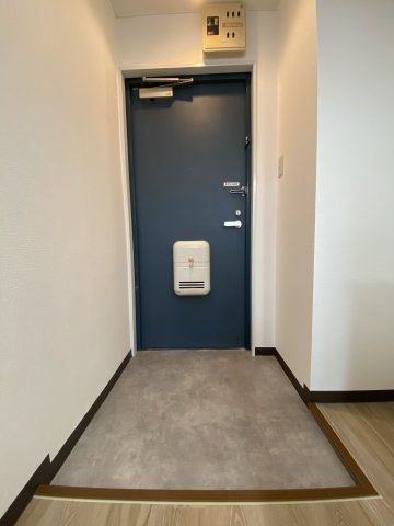 ハイツ湊川の玄関写真