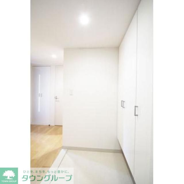 玄関　※写真は同タイプ住戸です。