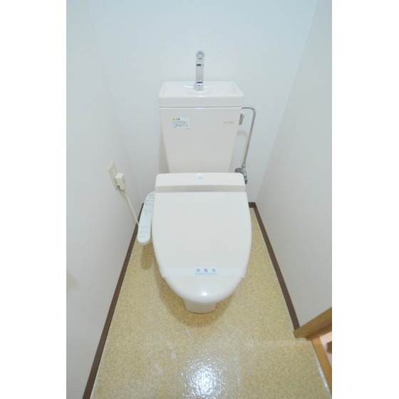 広島電鉄横川線 十日市町駅 徒歩3分 11階建 築26年のトイレ写真