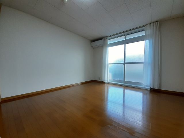ルーストの居間写真
