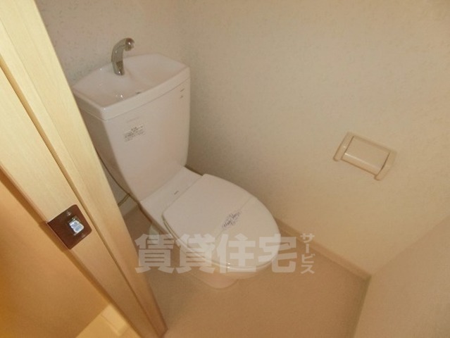 ＪＲ東海道本線 石山駅 徒歩7分 6階建 築18年のトイレ写真