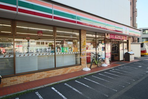 コンビニ　セブンイレブン 一之江駅環七通り店（コンビニ）まで275m