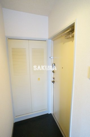玄関　ゆとりのある玄関スペースです♪