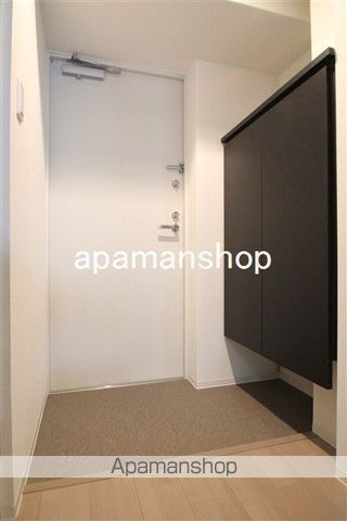 地下鉄堺筋線 北浜駅 徒歩6分 14階建 築15年の玄関写真