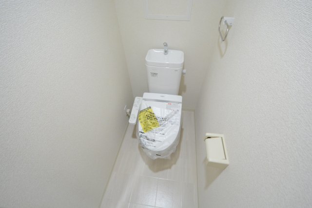 トイレ　温水洗浄便座付きでおすすめ！