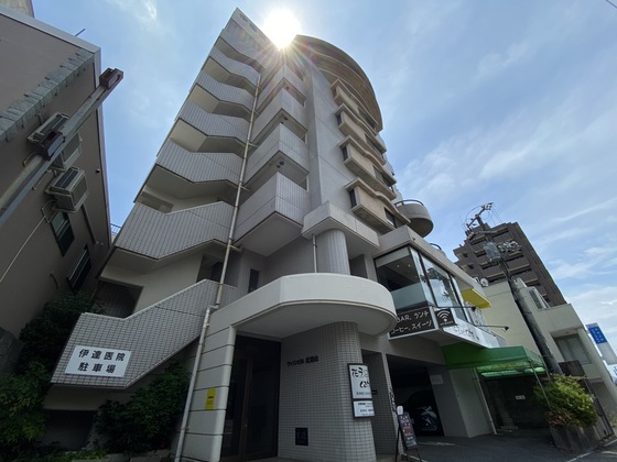 ワッソン比治山ビルの外観写真