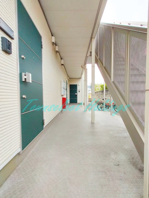 エントランス　開放的なエントランス♪