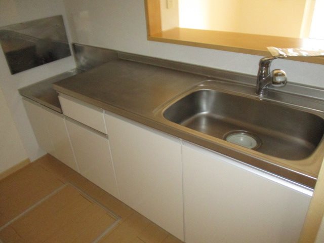 ＪＲ飯田線 切石駅 徒歩31分 2階建 築18年のキッチン写真