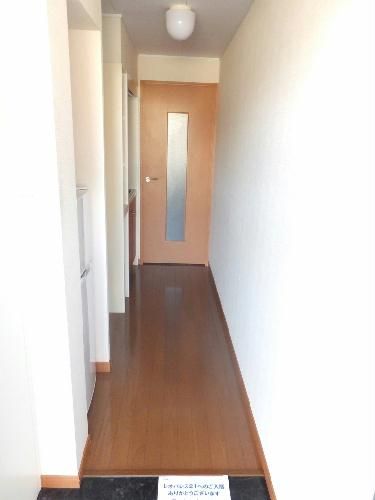 レオパレスシンフォニーの玄関写真