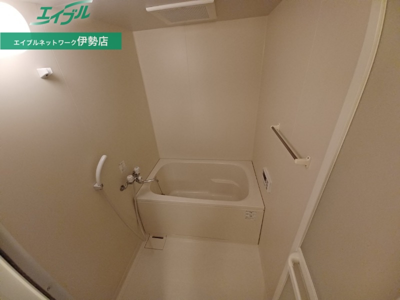 バス・シャワールーム　同型参考写真