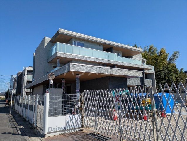 グリーンスクエア グラサ 東の居間写真