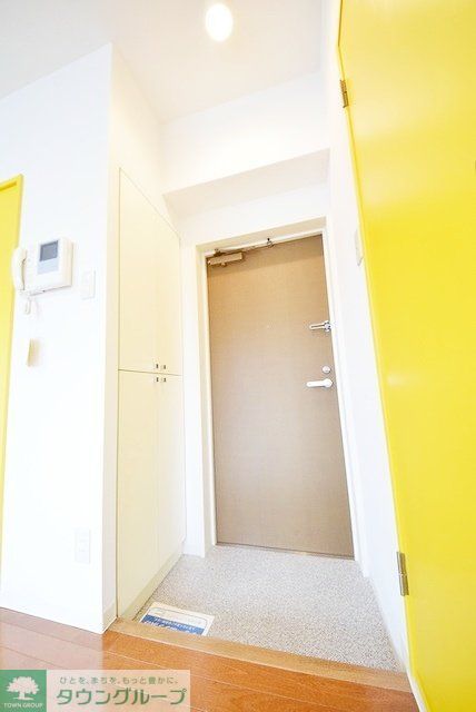 リエス千葉新宿の玄関写真