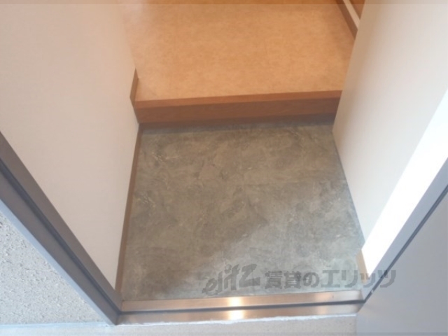 PALACEFIRSTQの玄関写真