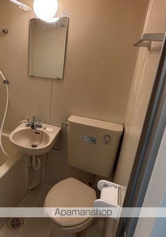 京急本線 八丁畷駅 徒歩6分 4階建 築38年のトイレ写真