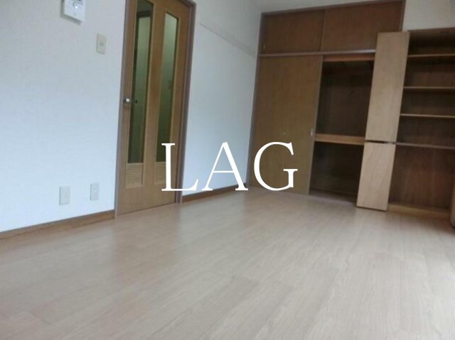 居室・リビング　洋室のお部屋です。