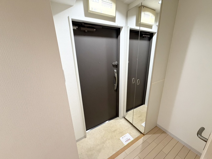 ファ-ビスコ-トHIGASHINOの玄関写真