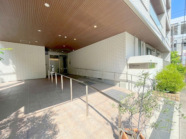 スマートコート淡路駅前の外観写真