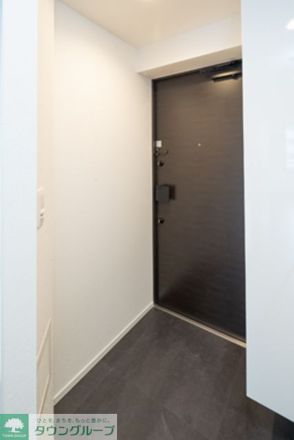 玄関　※写真は同タイプ住戸です。