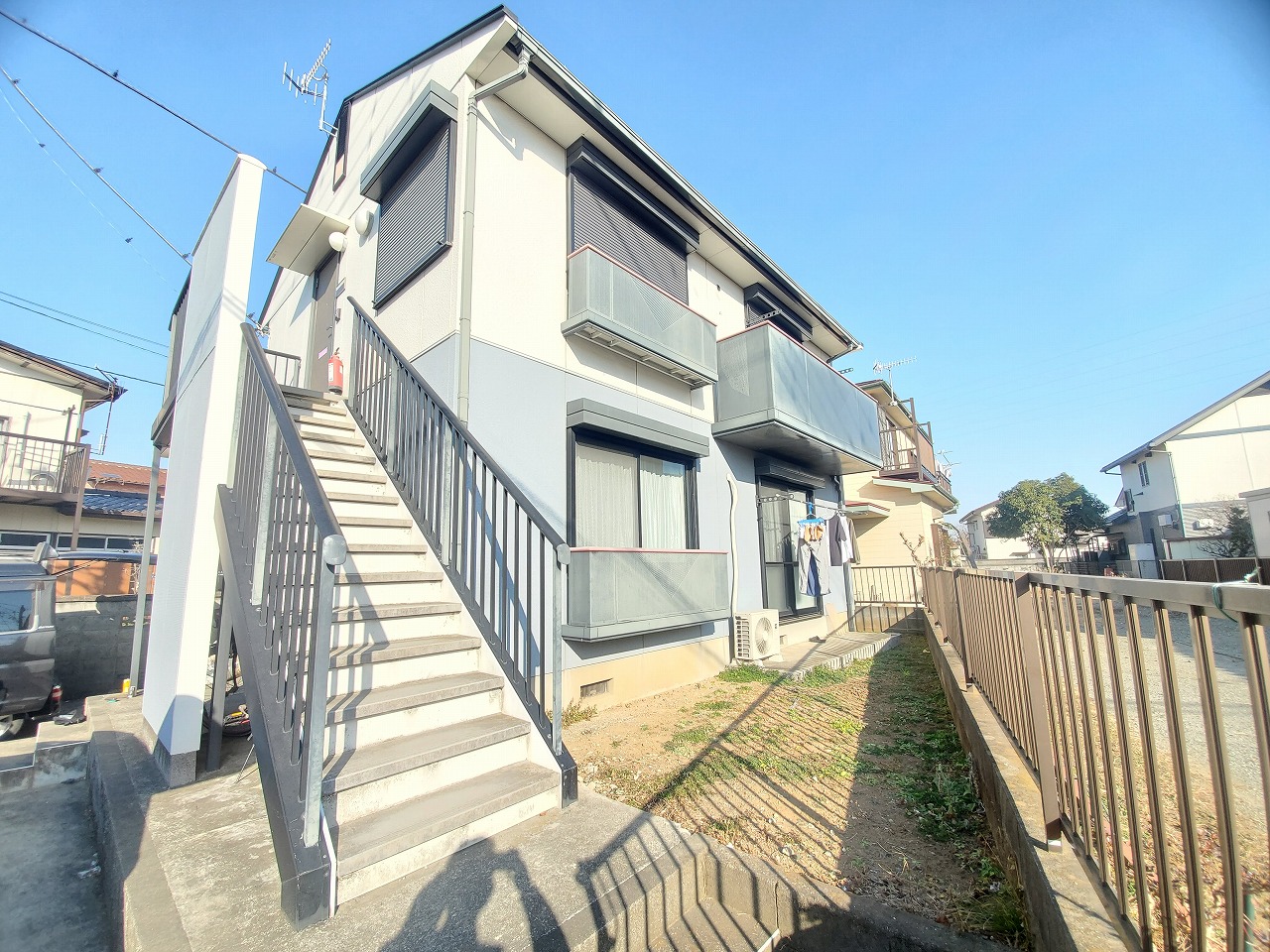 建物外観　外観広い専用庭付
