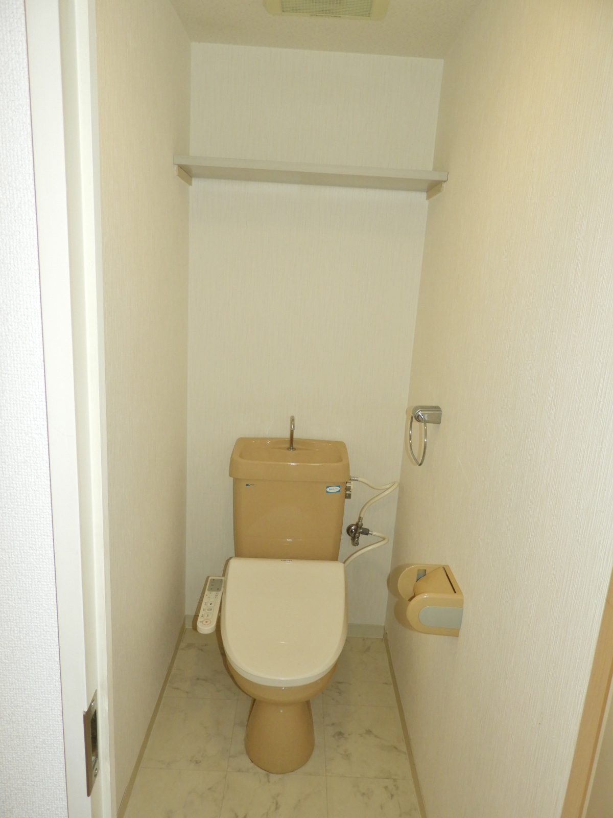 トイレ　ウォシュレット