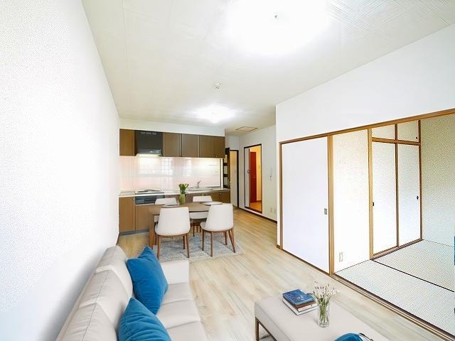 居室・リビング　CGで家具等を配置したもので家具等は含まれません