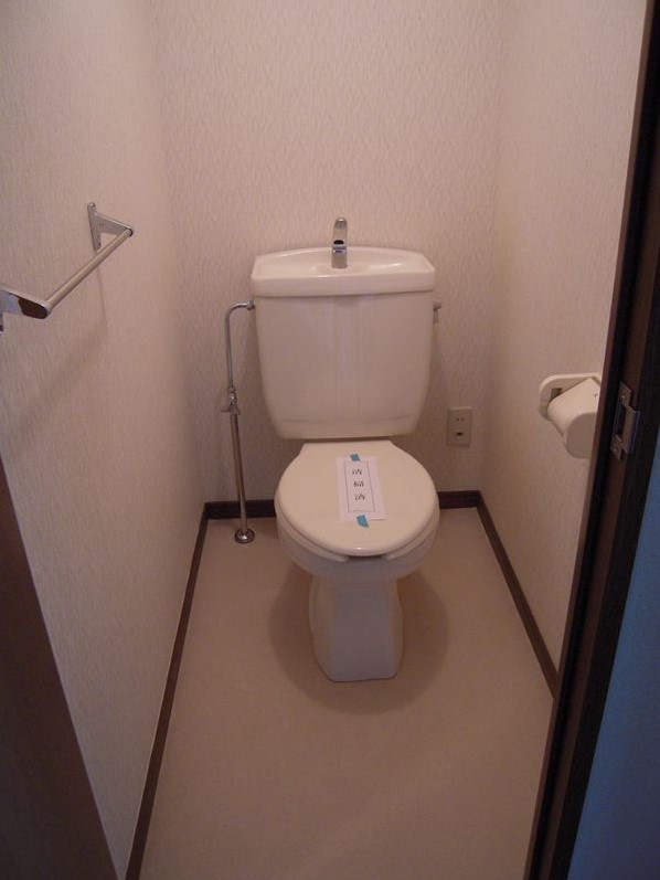 トイレ　シンプルで使いやすいトイレです
