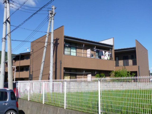 山田マンションの建物外観