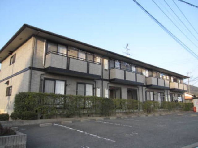 北九州市小倉南区中吉田のアパートの建物外観