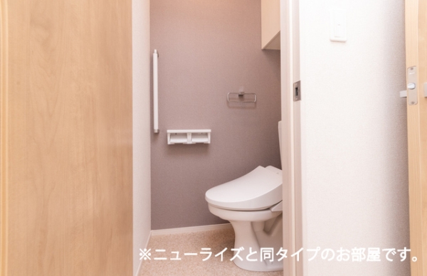 【アザレアT Iのトイレ】