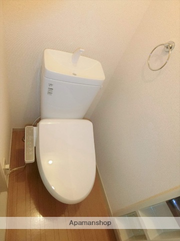 【シェ・モアのトイレ】