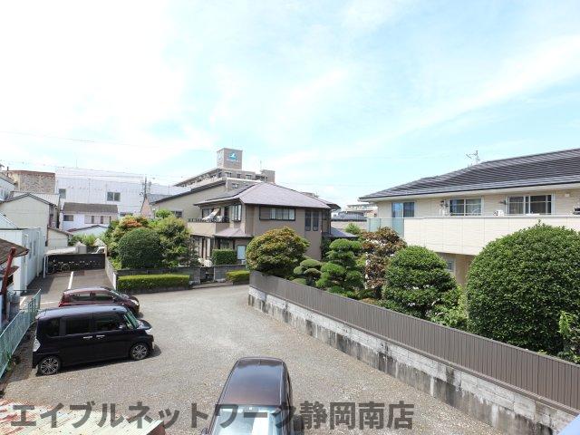 【静岡市駿河区馬渕のマンションの眺望】