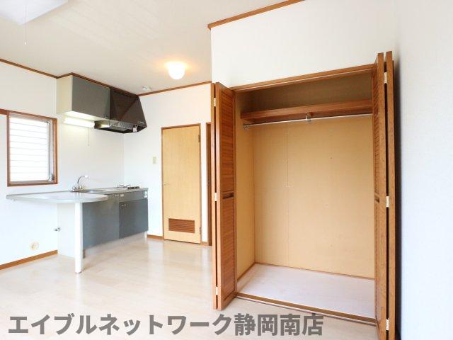 【静岡市駿河区馬渕のマンションの収納】