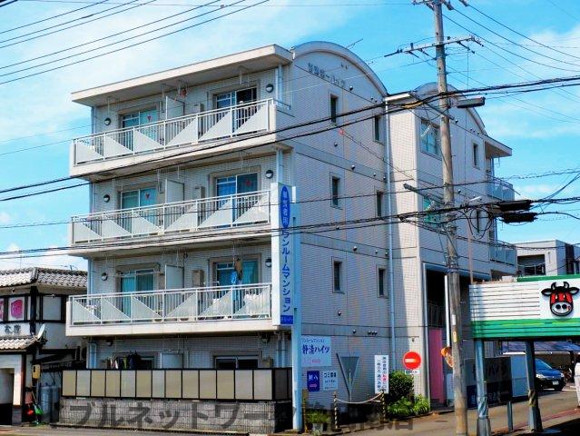 【静岡市駿河区馬渕のマンションの建物外観】