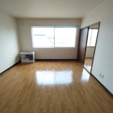 SANトークの居間写真