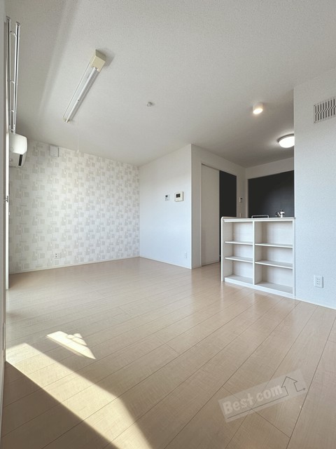 居室・リビング　エアコン付き♪