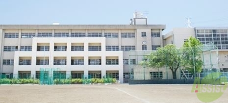 【尼崎市南武庫之荘のマンションの中学校】