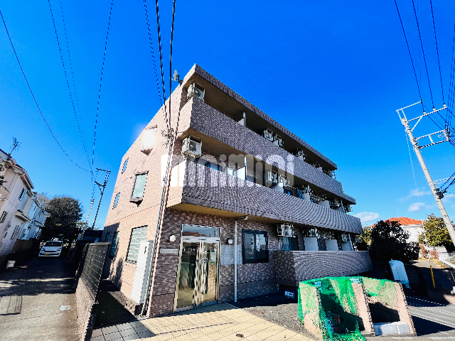 建物外観　落ち着いた雰囲気の外観