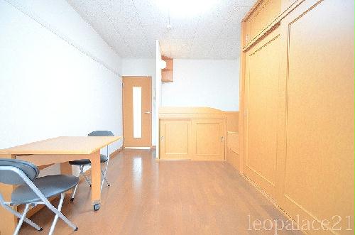 居室・リビング　設備・仕様は号室により異なる為、現状を優先致します。