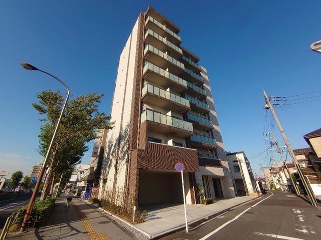 クレストタイガーの建物外観