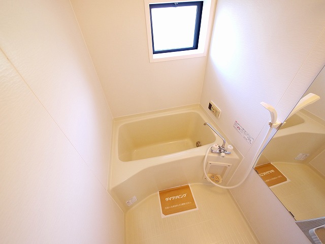 バス・シャワールーム　きれいなお風呂です