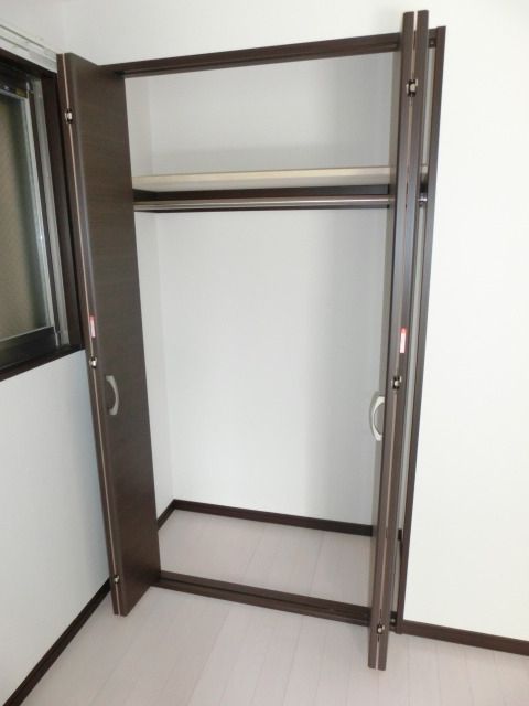 収納　２ヶ所クローゼットあります