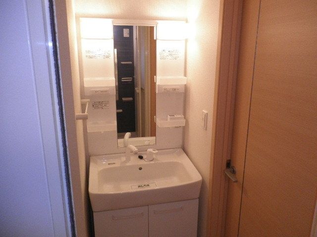 洗面設備　お問合せはタウンハウジングまで！※現地待合わせ相談可能