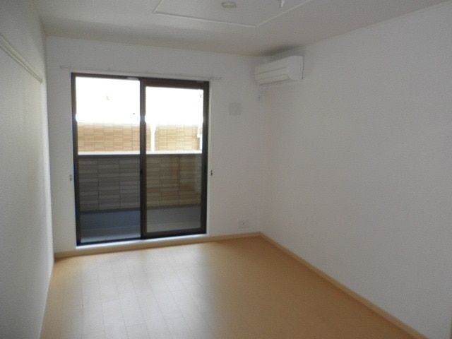 居室・リビング　お問合せはタウンハウジングまで！※現地待合わせ相談可能