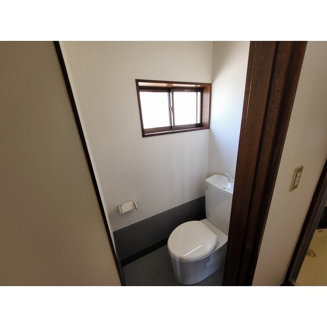 トイレ　洋式に新品交換済み（２０２４年６月）