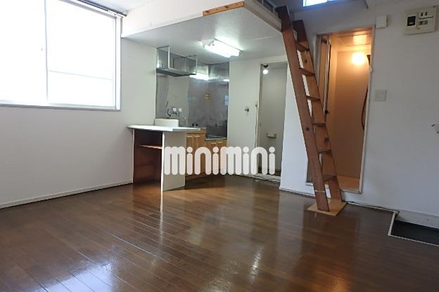 バス・シャワールーム　ロフトが付いてお部屋を広く使えます。