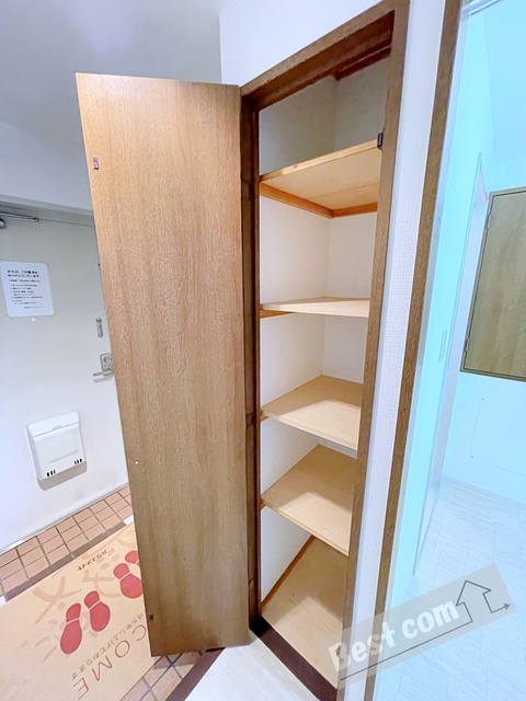 その他設備　廊下収納