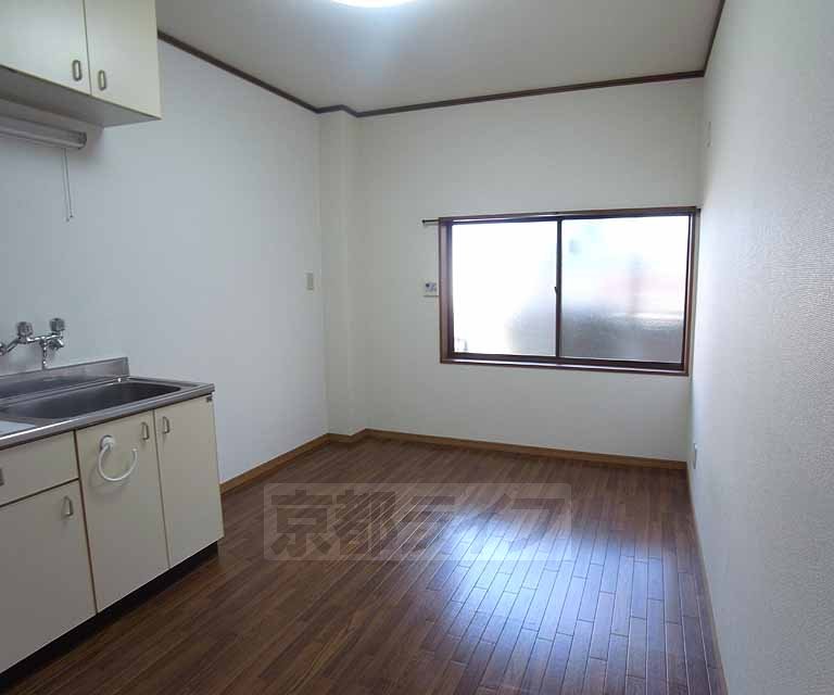 居室・リビング　広々したＤＫです。