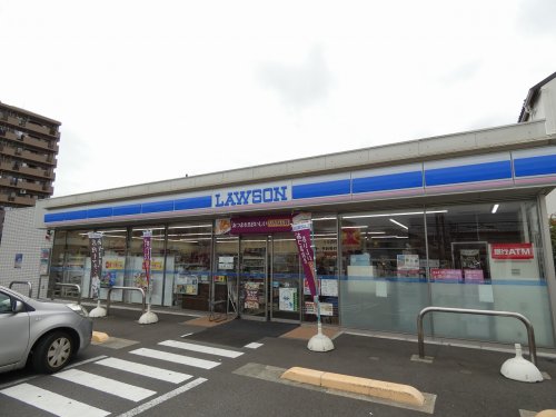 コンビニ　ローソン 海老名東柏ケ谷四丁目店（コンビニ）まで318m